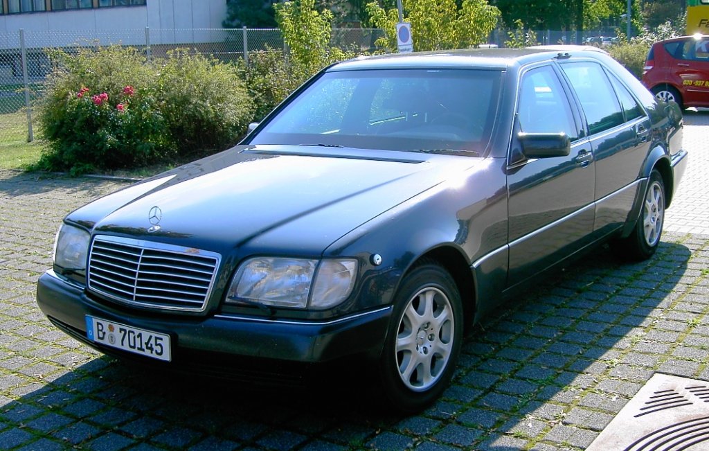 MercedesBenz W140 S600 der Bundespolizei gesehen beim Tag der offenen T r