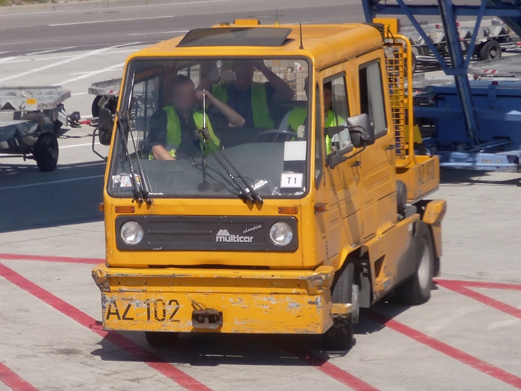 Multicar Champion auf dem Mnchner Flughafen, 28.4.12