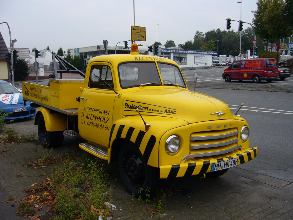 Opel Blitz 1,75to als historischer Abschleppwagen der Mlheimer Firma Kleinholz