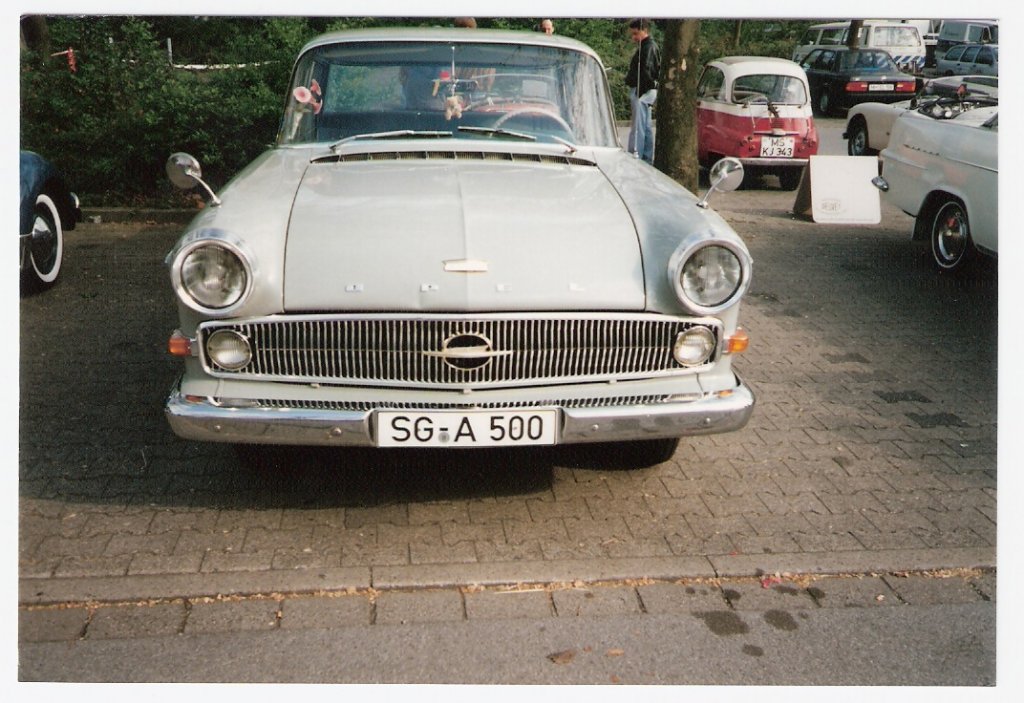 Opel Kapitn PL 2.6 als Teilnehmer der Ruhrtaloldtimerralley 1991