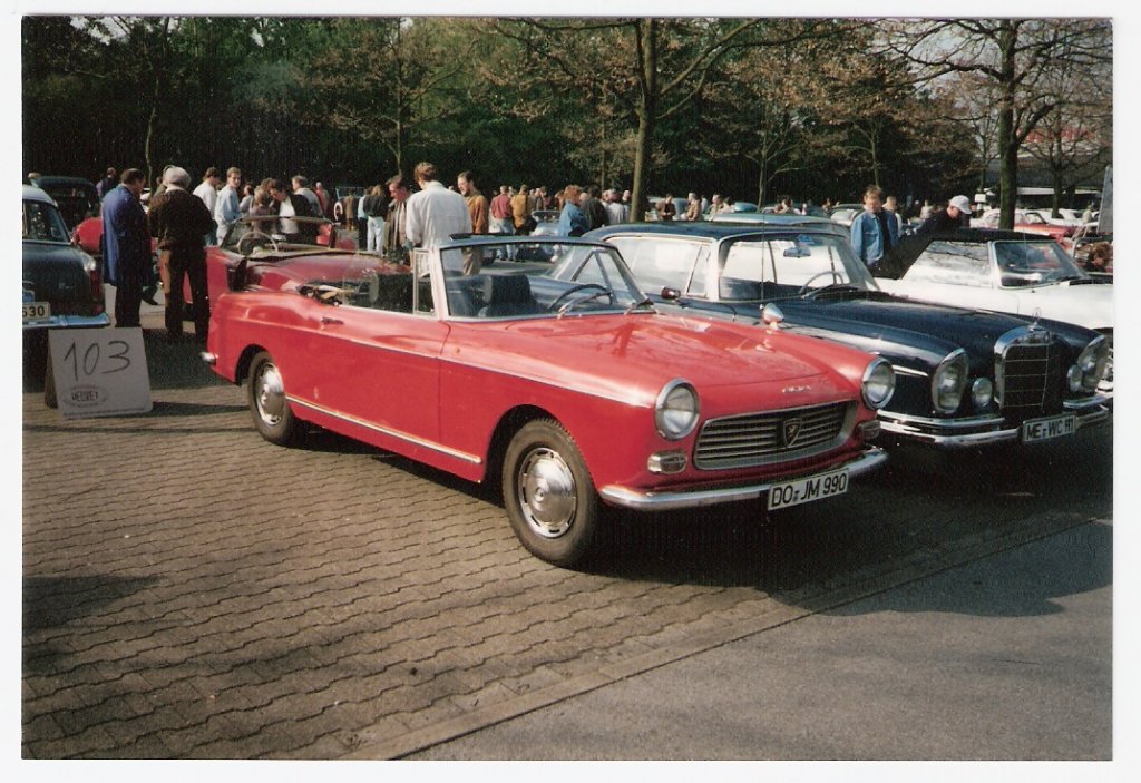 Peugeot 404 Cabriolet. 1962-1969. Teilnehmer der Ruhrtaloldtimerralley 1991.