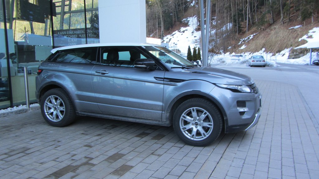 Range Rover Evoque am 10.3.2012 in Kufstein.