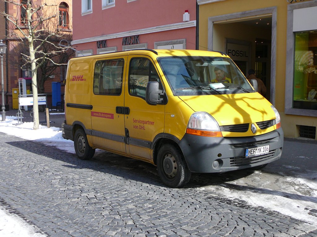 Renault von DHL unterwegs in 36088 Hnfeld im Mrz 2010