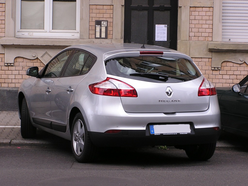 Renault Megane, Rckansicht. Aufgenommen: Juli 2010.