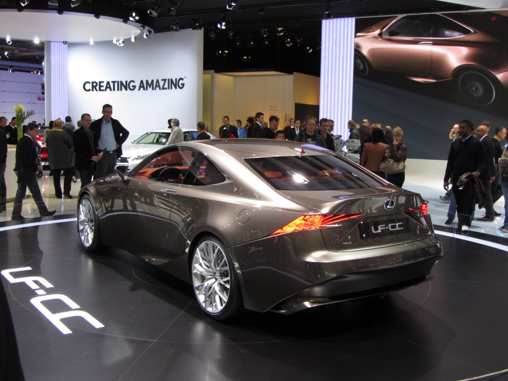 Rckansicht des Lexus LF-CC Concept. (Automesse Paris 11.10.2012)