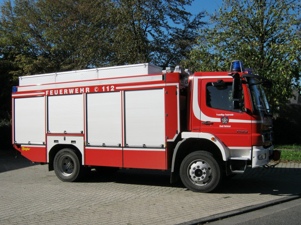 
Rstwagen (RW 2) der Freiwilligen Feuerwehr Nettetal, Lschzug Kaldenkirchen

In Nettetal ist der RW-2 am 15.10.11 aufgenommen worden