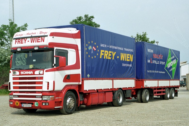 Scania 144 TL  Frey Trans  Wien 16.04.2004