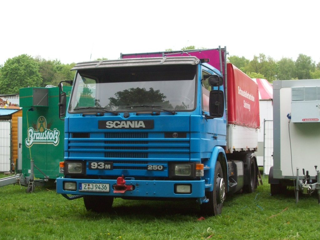 Scania 93M mit 250 PS