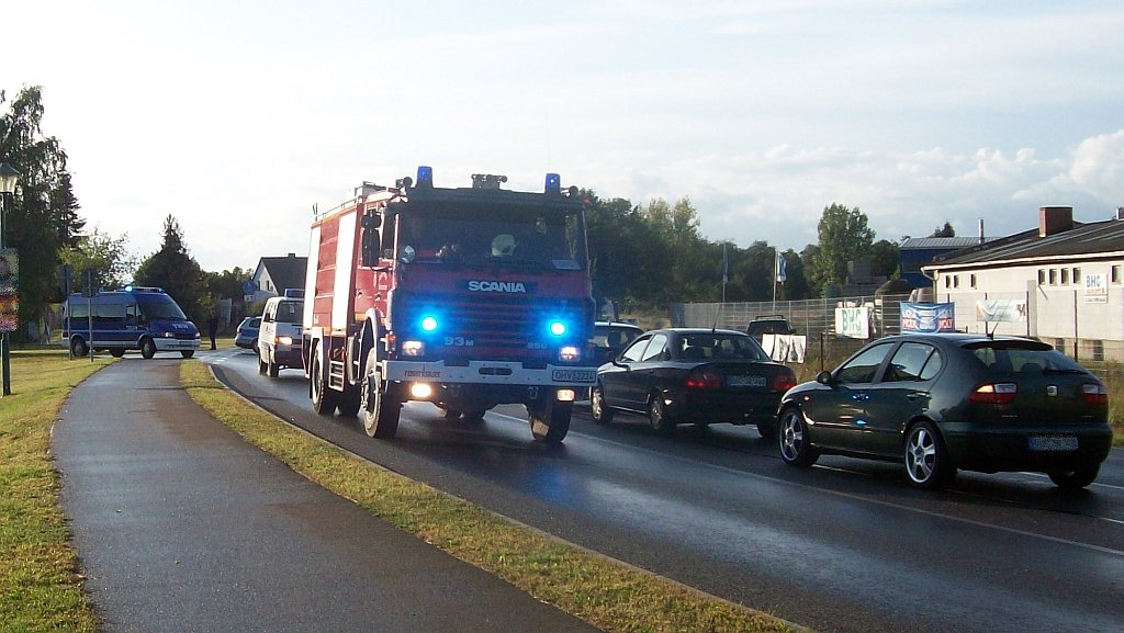 Scania M93 250 auf der Rundfahrt nach Eberswalde beim 1. internationalen Feuerwehrtreffen Finowfurt 05.09.2009