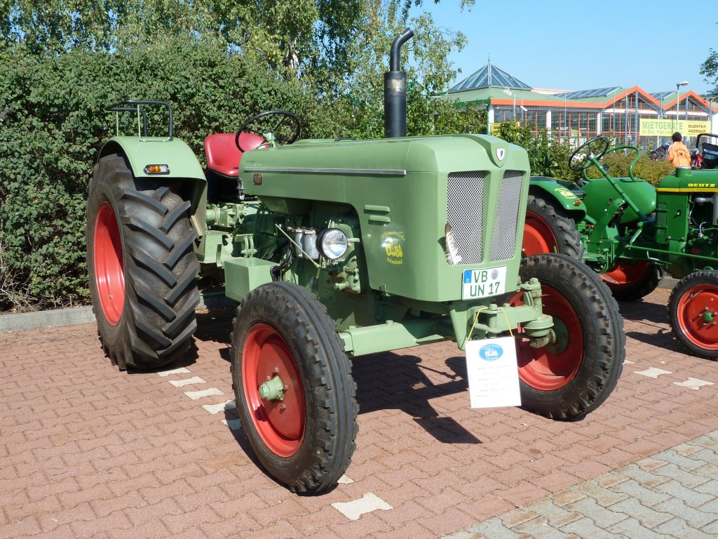Schlter S 50, Bj. 1963, 50 PS, ausgestellt bei der 2. Traktorenausstellung  Ahle Bulldogge us Angeschbach oh Lannehuse  am 05.09.2010 in Angersbach 