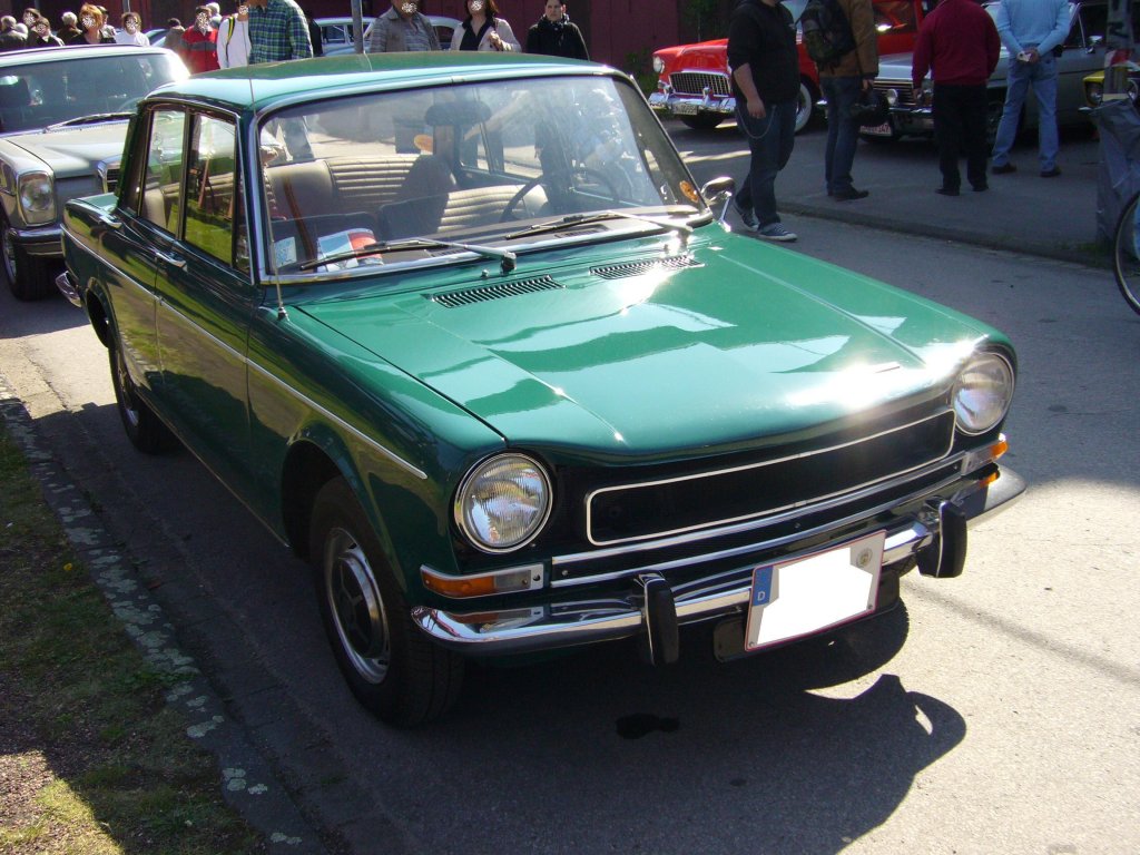 Simca 1301 Special. 1966 - 1975. Die 1300/1500 Baureihe wurde bereits 1963 vorgestellt. Oldtimertreffen Kokerei Zollverein 01.05.2011.