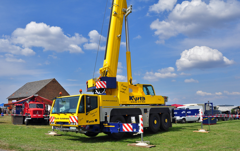 TEREX Autokran der Firma  Kurth-Autokrane  auf dem Treckerfest in Eu-Kirchheim - 14.08.2010