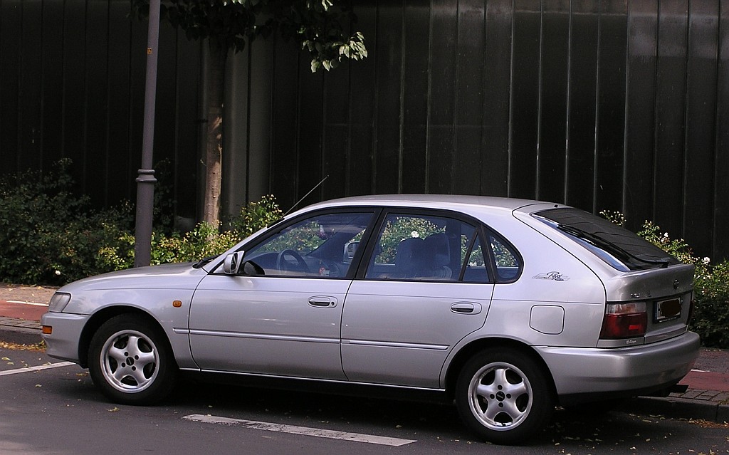 Toyota Corolla E100. Foto: Juli 2010.