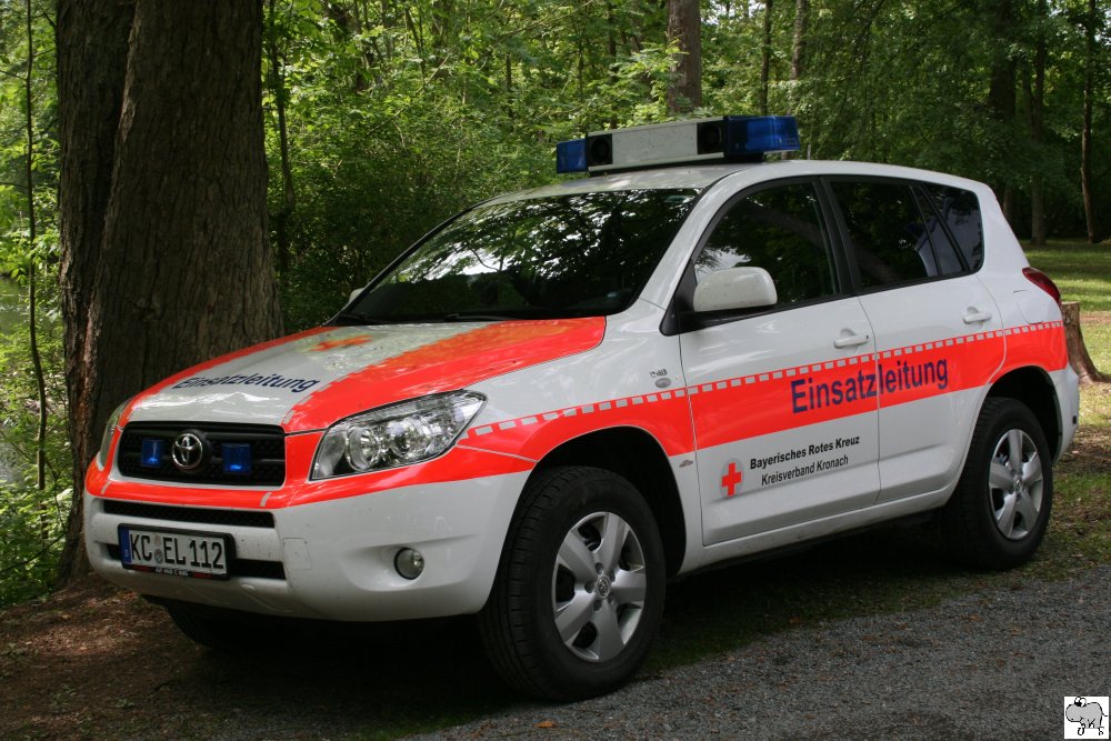 Toyota RAV4 III Einsatzleitfahrzeug des Bayerischen Roten Kreuz (BRK) - Kreisverband Kronach, aufgenommen am 22. Mai 2011 in Mitwitz.