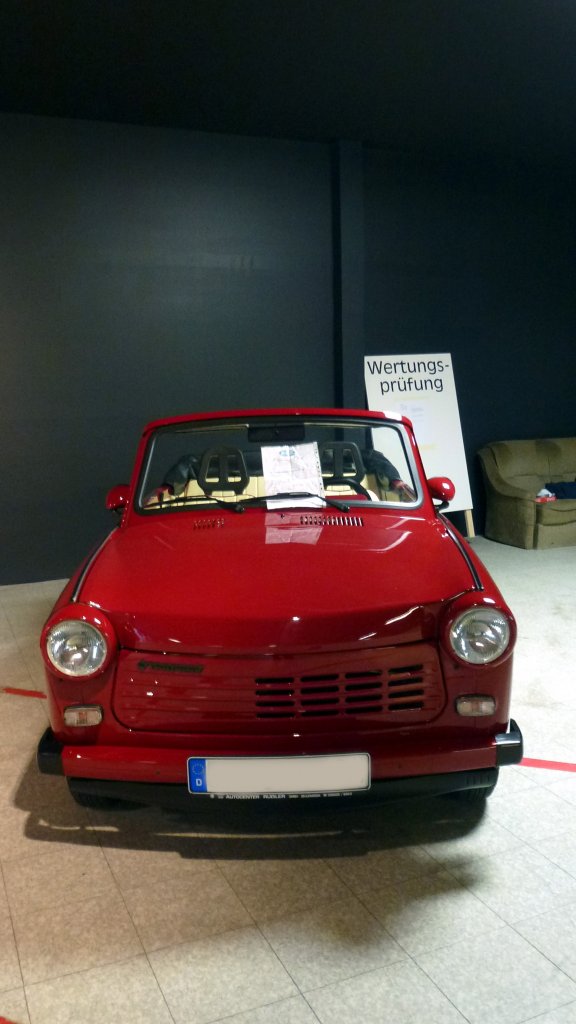 Trabant 1.1 Cabriolet. Zusehn beim Oldtimerausstellung in Zeulenroda. Foto 26.08.2012 