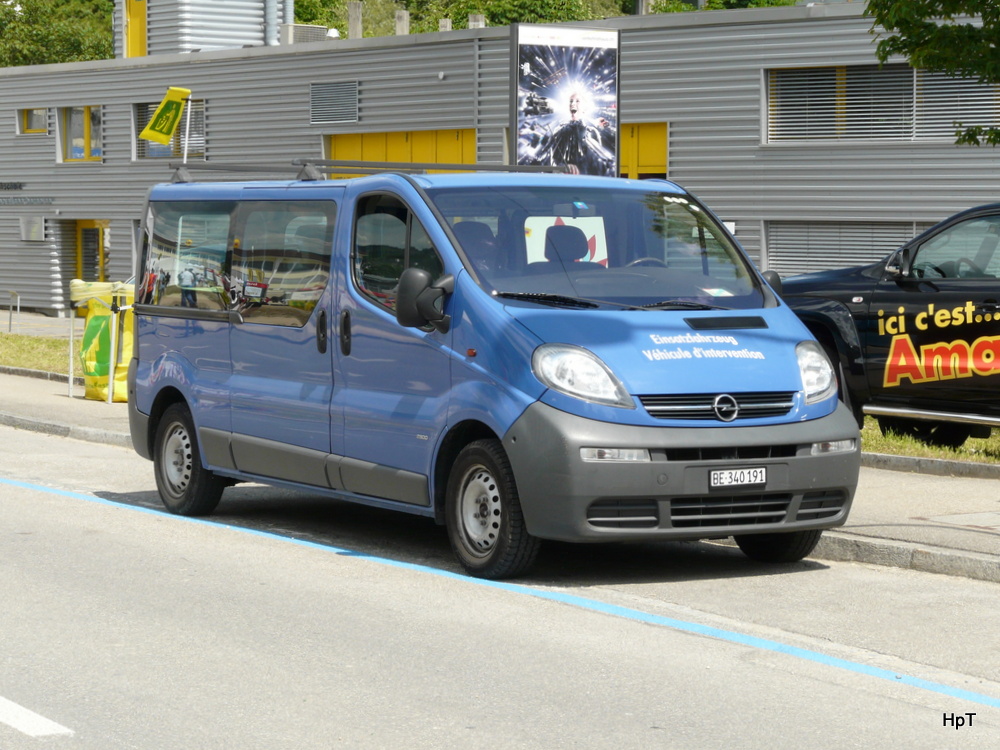 VB Biel - Opel Vivaro 1,9 DTI der Verkehrsbetriebe Biel in Nidau am 22.06.2013