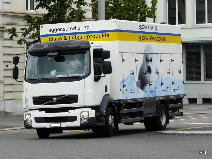 Volvo Khltransporter unterwegs in der Stadt Solothurn am 21.05.2010