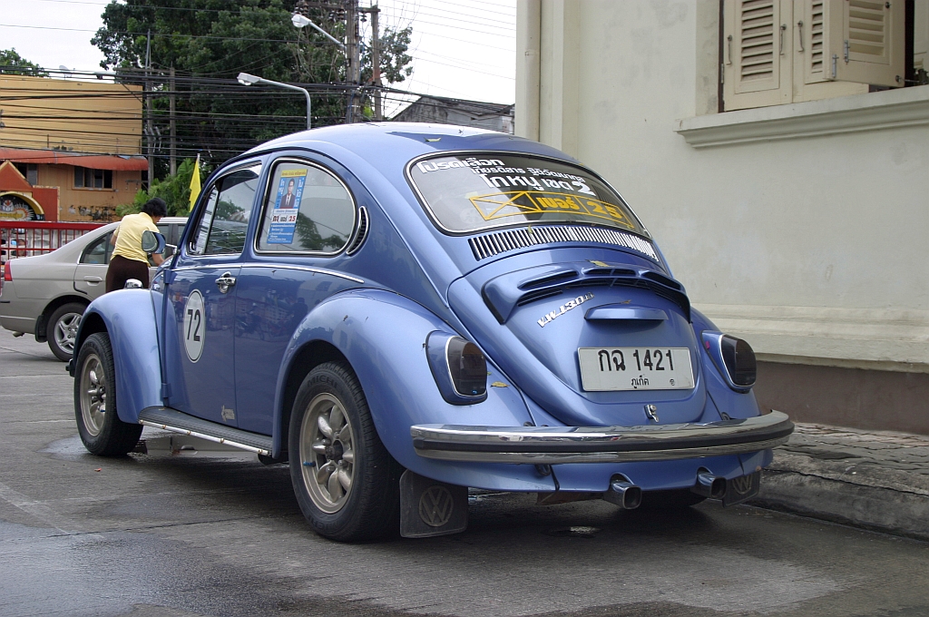 VW 1300 Kfer, gesehen am 26.Oktober 2007 neben dem Postamt in Phuket Town, Thailand.