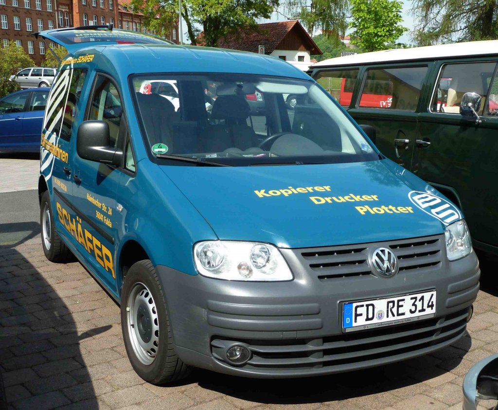 VW Caddy von  Bromaschinen-Schfer , gesehen in Fulda, Mai 2013