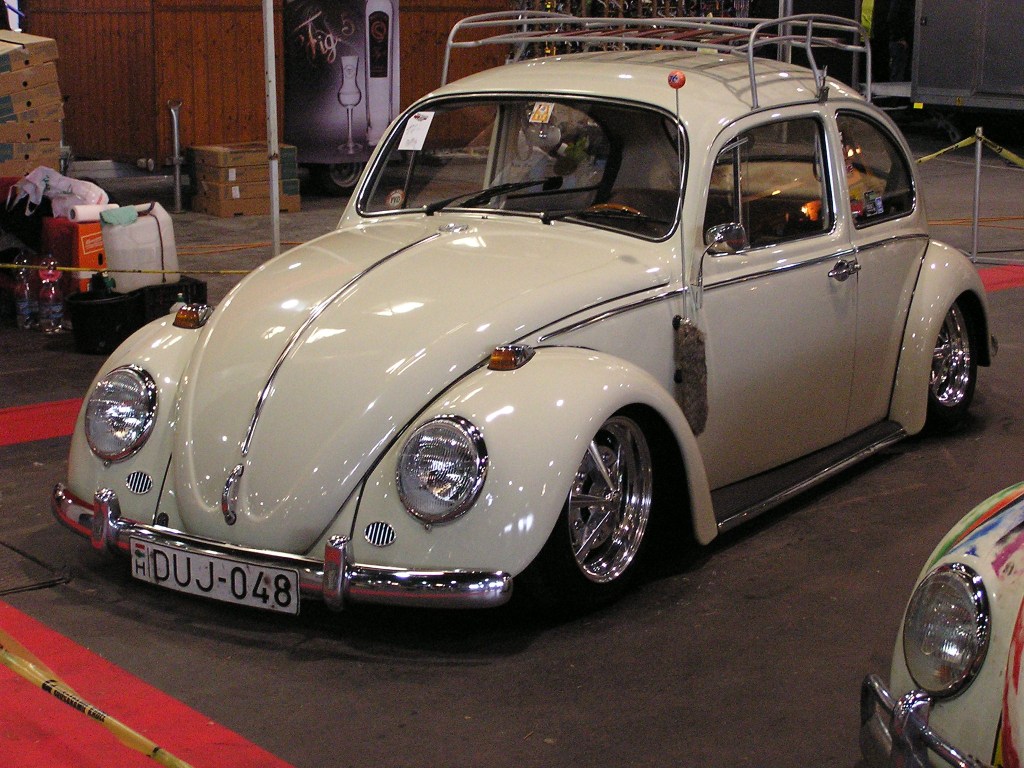 VW Kfer, fotografiert auf dem Carstyling Tuning Show 2012.