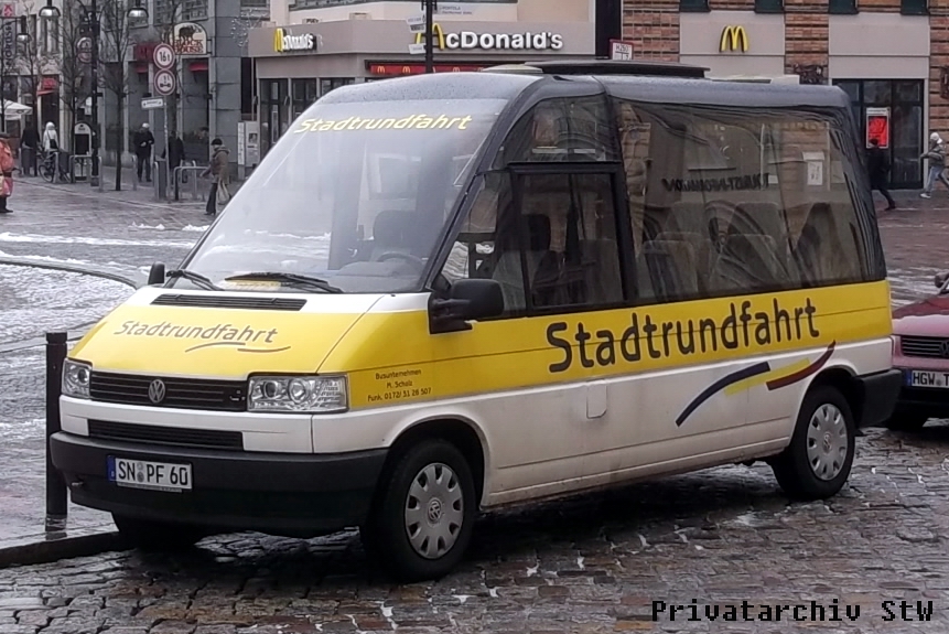 VW Kleinbus auf T4-Basis fr Stadtrundfahrten in Rostock am 21.02.2012 - Danke an die Admin´s fr den Hinweis 
