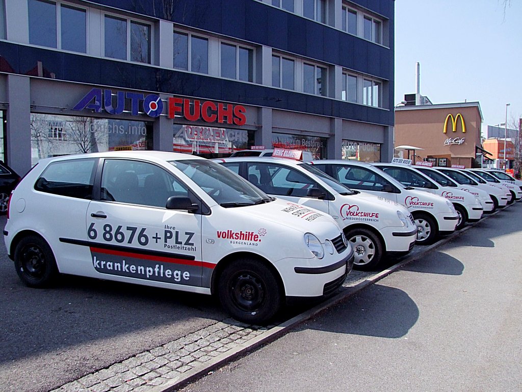 VW-Polo: (8Stk. d.Volkshilfe) sind bei einem Autohndler zum Wiederverkauf eingetroffen, und mittlerweile schon wieder vom Platz;110330