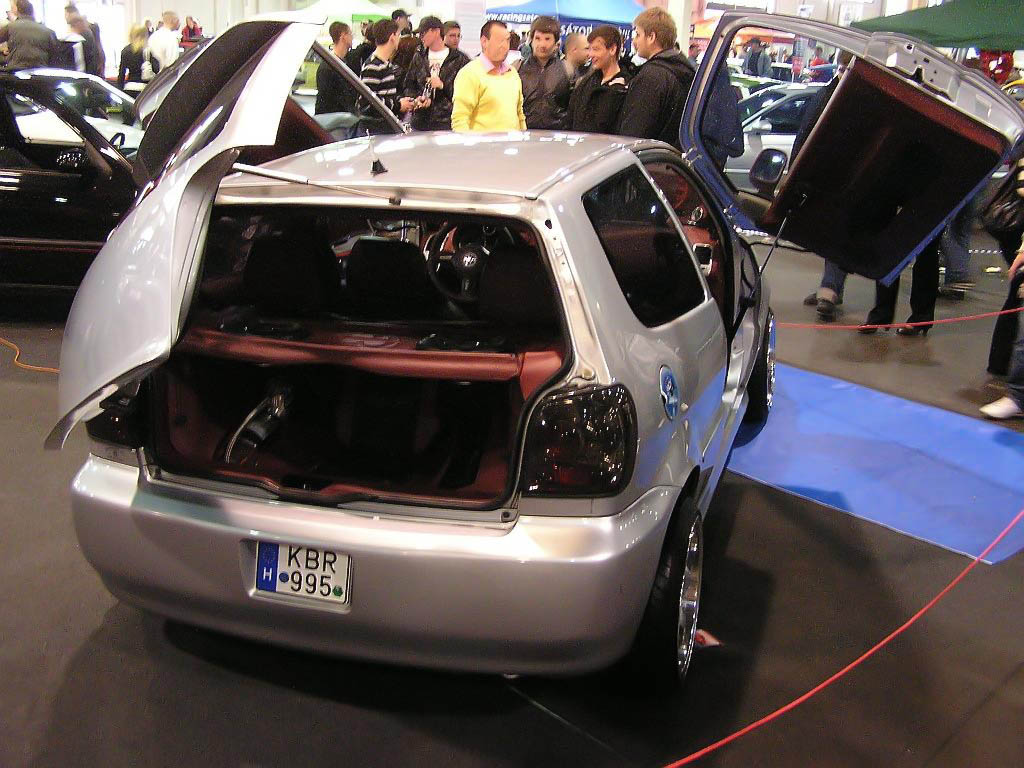 VW Polo, aufgenommen auf dem Carstyling Tuning Show 2011 (Mrz), Budapest