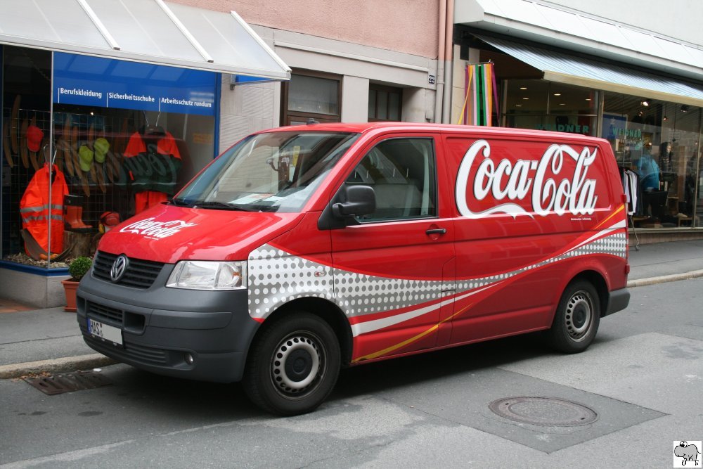 VW T 5 Coca Cola aufgenommen in der Judengasse in Coburg