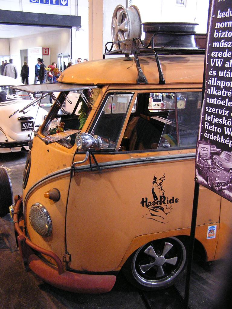 VW T1. Foto: Mrz 2011, Carstyling Tuning Show.