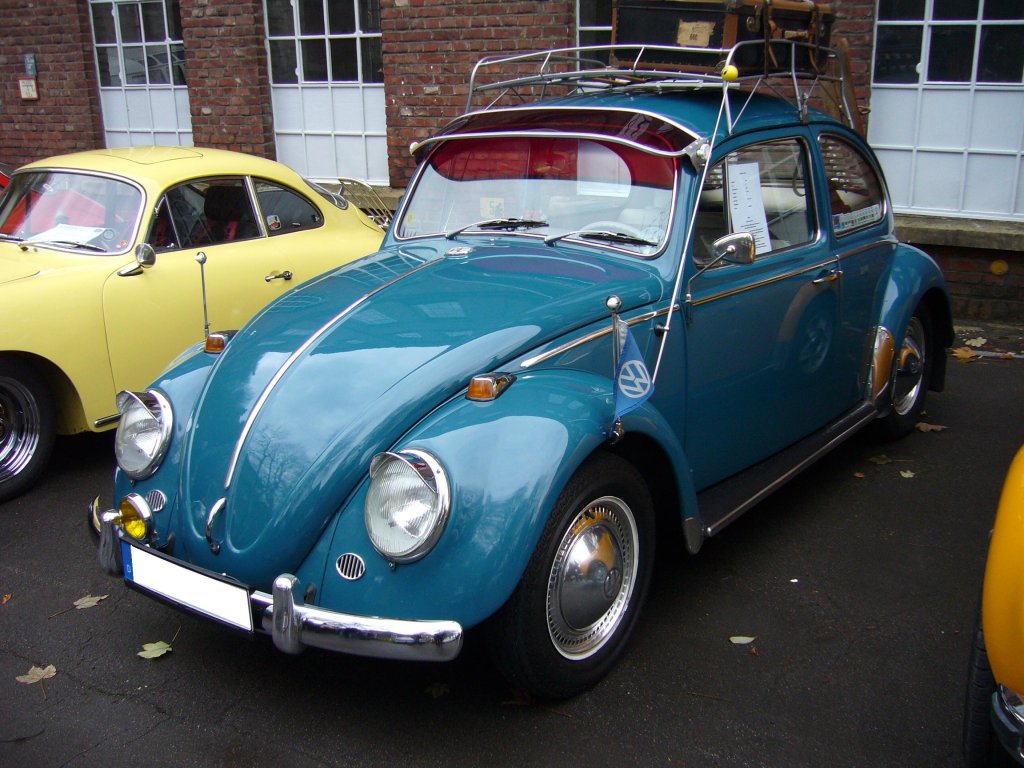 VW Typ 1 1200 von 1965. Dieser schicke Kfer ist gem seines Exposes ein Schwedenimport. Oldtimertreffen Ennepetal am 04.11.2012.