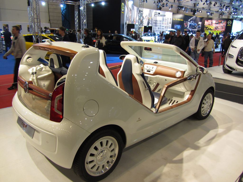 VW Up!, modifizierungen von Italdesign Giugiaro. Gesehen auf dem Essen Motor Show, Dezember 2013