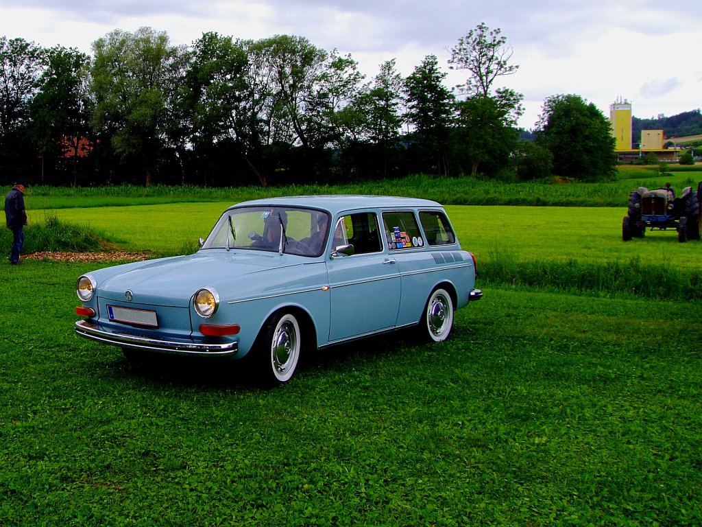 VW-Variant-I;Typ3; Bj.1971, lsst sich auch trotz Schlechtwetter nicht abhalten, an der Wadholz-Classic2012 teilzunehmen; 120715