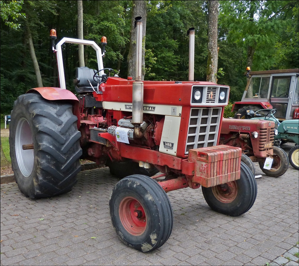  . McCormick Typ 1468, Bj 1972, 8 Zyl, 9700 ccm, 180 ps war am 10.08.2014 beim Traktorentreffen in Keispelt zu Gast.