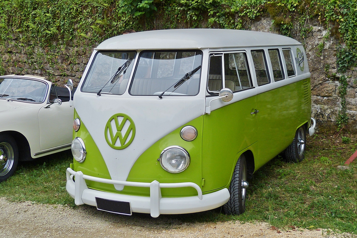 . Ebenfalls war dieser VW T 1 bei der  Journée de la vieille carosserie  im Fond de Gras zu sehen.  26.07.2015