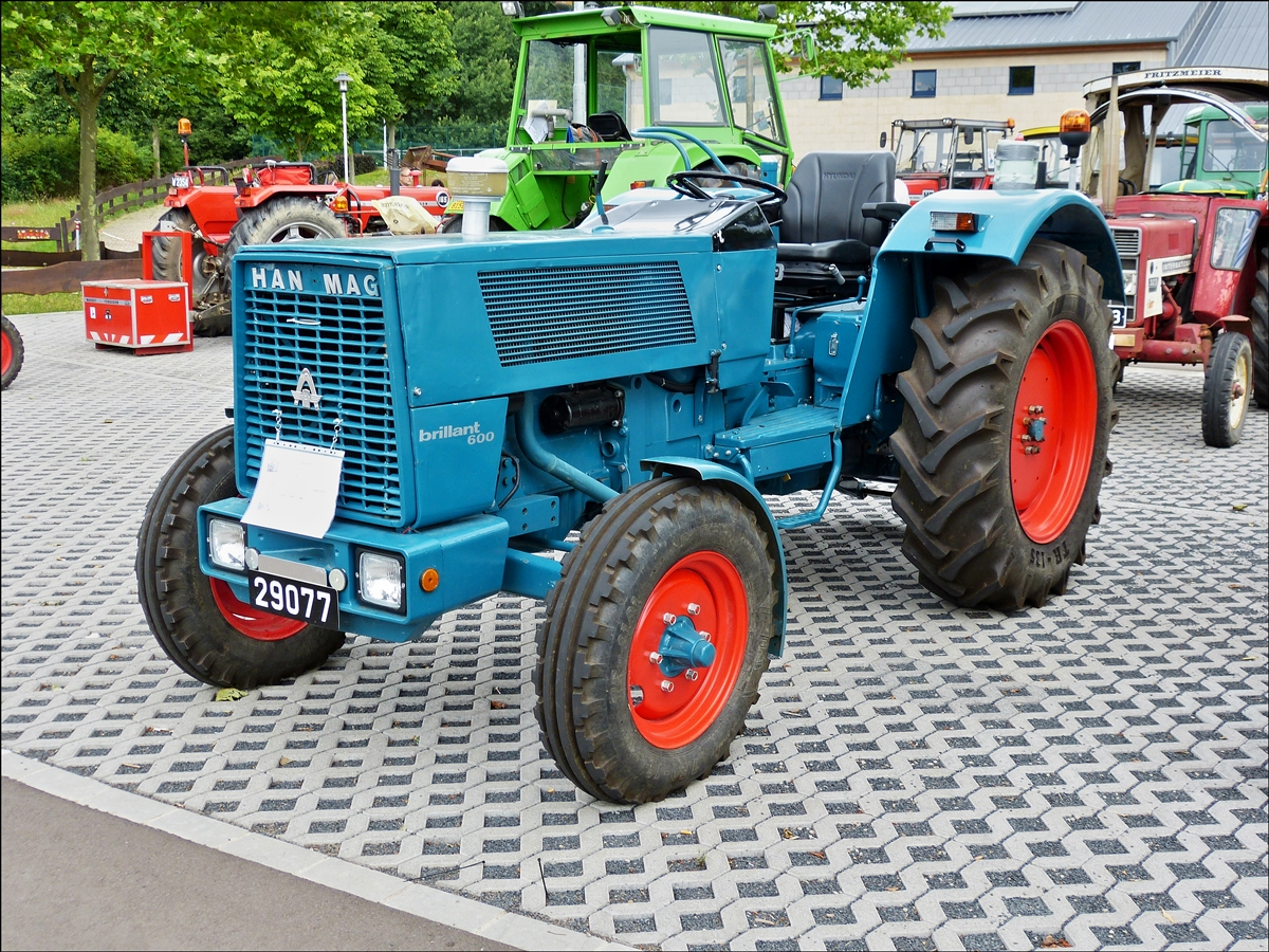 . Hanomag Brillant 600, Bj 1967, 58 Ps, 3142 ccm, ausgestellt am 20.07.2014 beim Traktorentreffen in Consdorf (L).