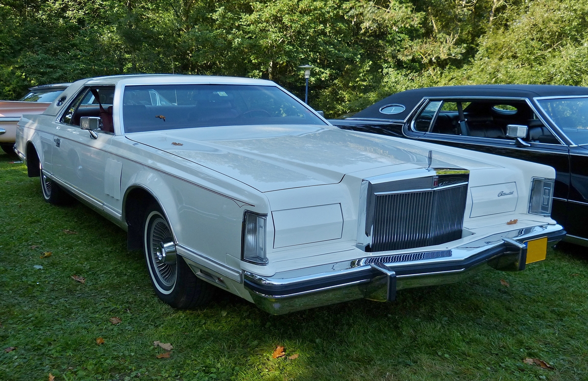 . Lincoln Continental Mark V war am 30.08.2014 in Mondorf bei den Classsic Days zu sehen.
