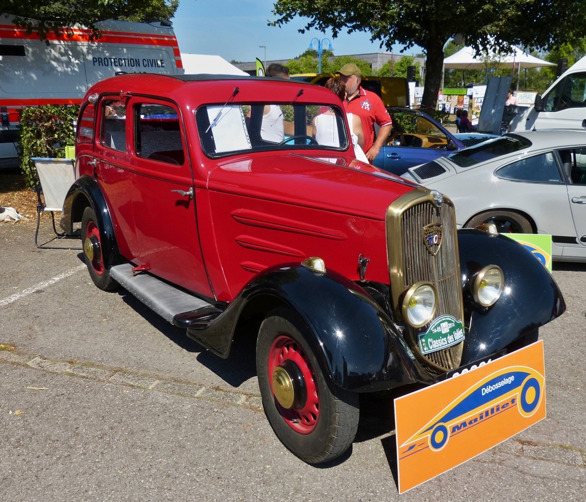 . Peugeot 201 M Bj 1937, 1500 ccm, war am 02.08.2015 bei den Vintage Cars & Bikes 2015 Days in Steinfort zu sehen. 