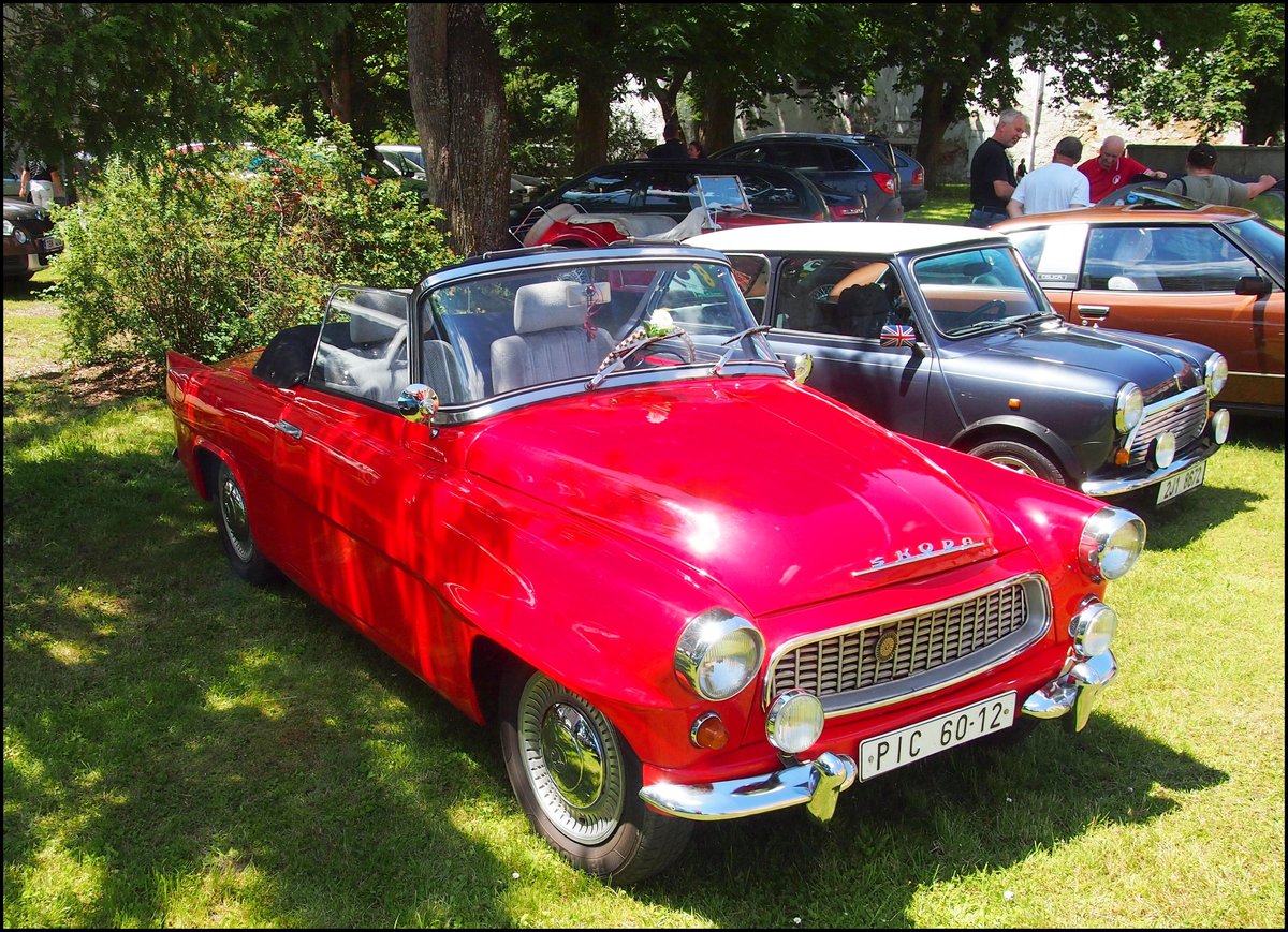 Škoda Felicia Baujahre 1959. 55 HP, 135km/st. Schloss Police am 27. 6. 2020