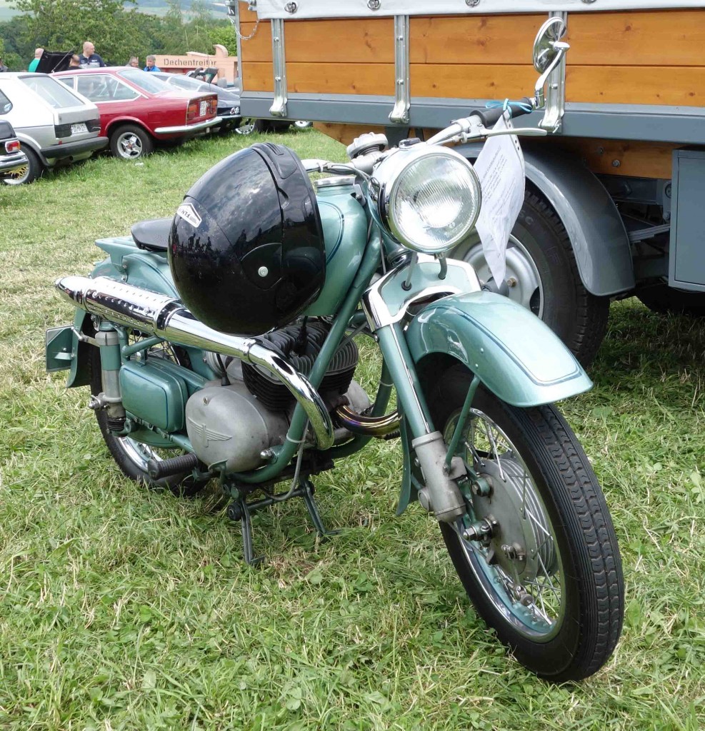 Adler MB 250 S, Bj. 1954, ausgestellt beim Oldtimertreffen an der Ebersburg im Juni 2014