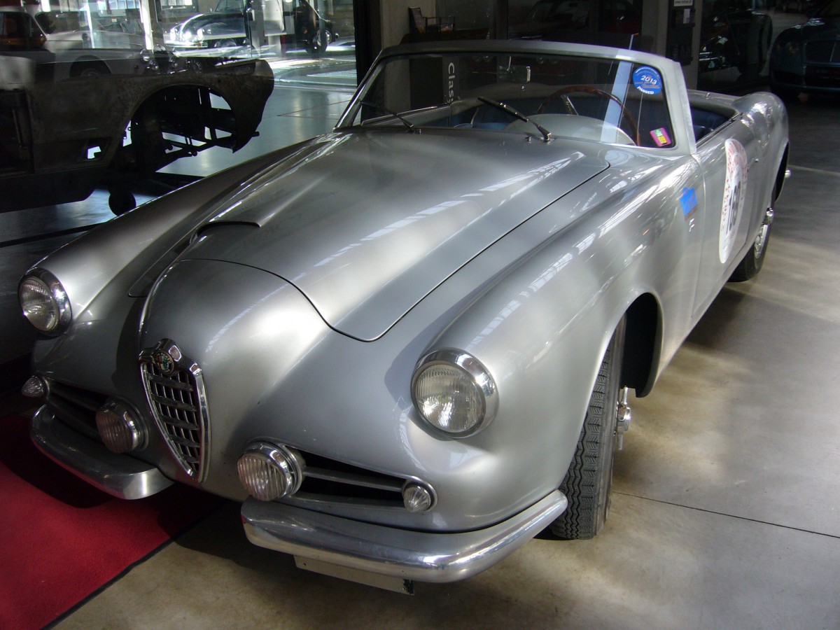Alfa Romeo 1900 SSZ (Sprint Speciale Zagato) Spider. 1951 - 1958. Classic Remise Düsseldorf am 02.03.2014.
Dank an Martin Reiss!
