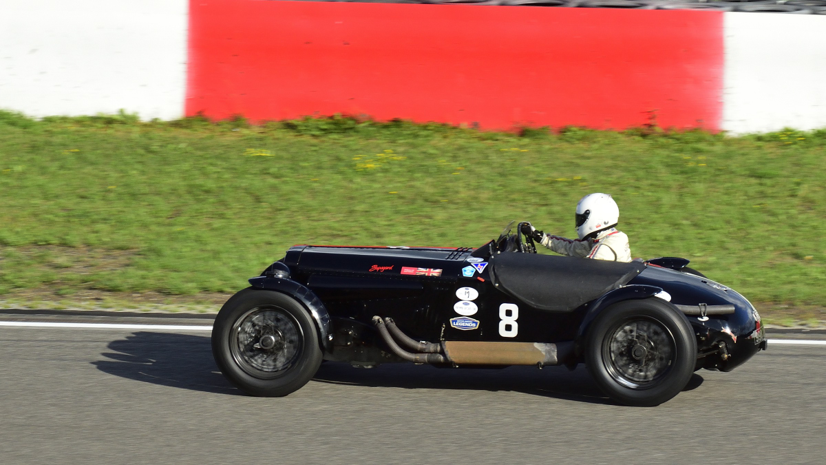 Alvis Firefly (1932), beim 47. AvD - Oldtimer Grand Prix, 9.-11. August 2019 / Nürburgring, Rennen 13 Vintage Sports Car Trophy. Aufnahme 10.8.2019 von einer Zuschauer- Tribühne