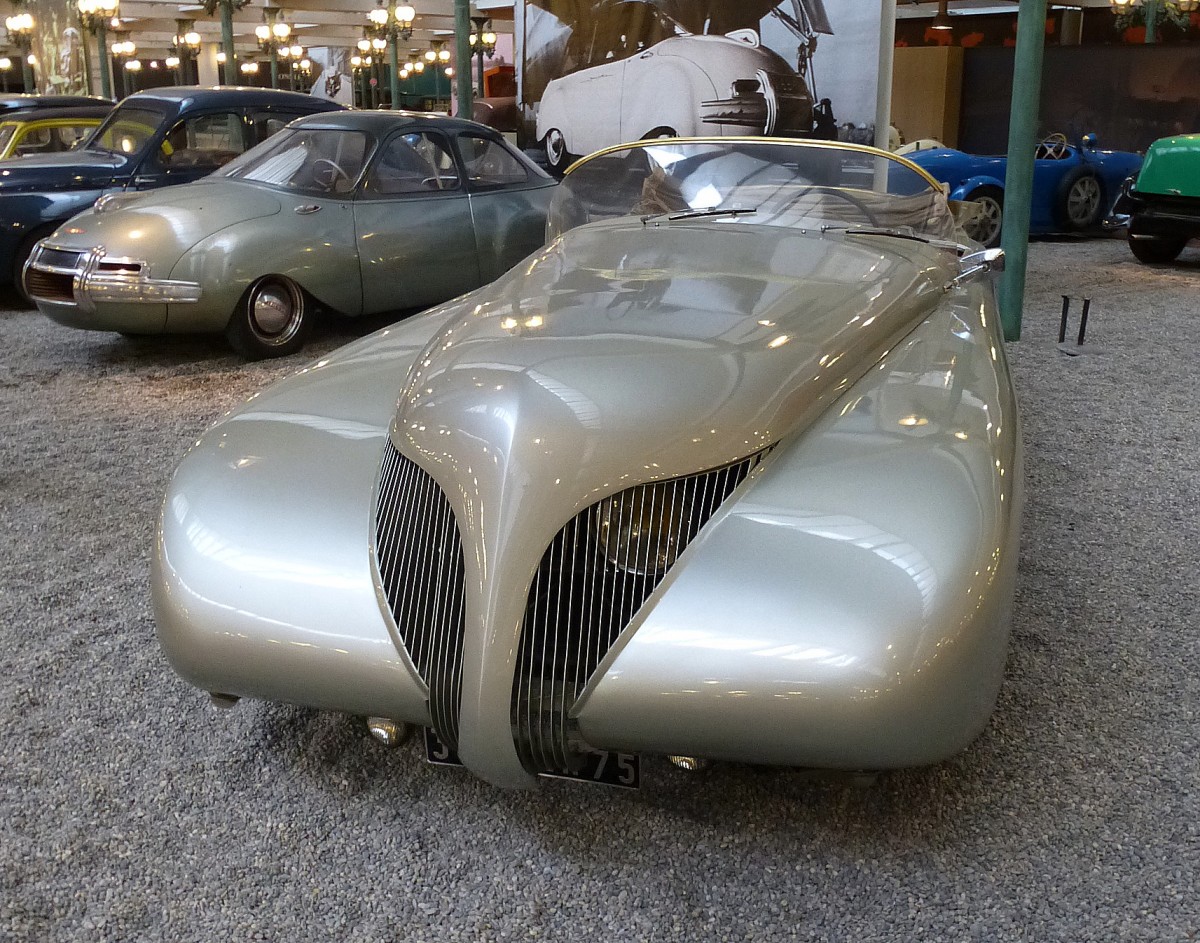 Arzens Cabriolet  Le Baleine , ein Beitrag zum Beginn des Stromlinienzeitalters, Automobilmuseum Mlhausen, Nov.2013