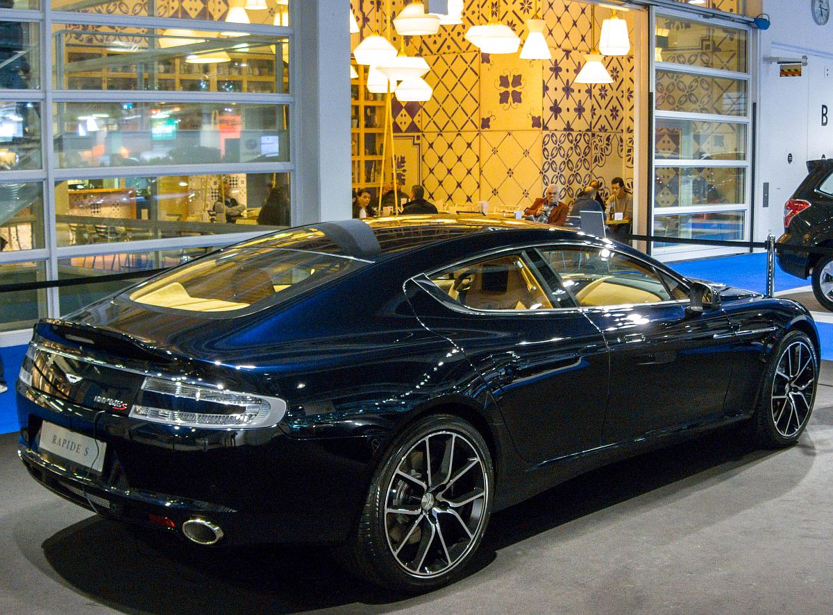 Aston Martin Rapide S, ausgestellt auf dem Auto Züric 2015.