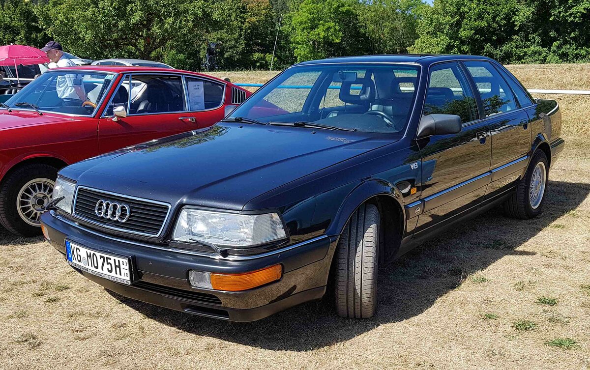 =Audi 100, ausgestellt beim Oldtimertreffen in Ostheim, 07-2022