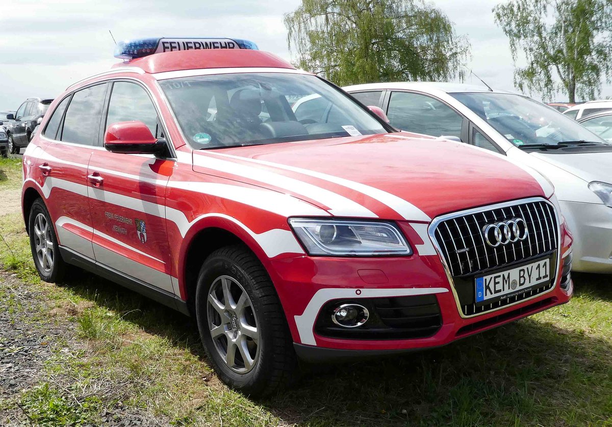 =Audi Q5 der Feuerwehr KEMNATH, gesehen auf dem Parkplatz der RettMobil 2017 in Fulda - Mai 2017