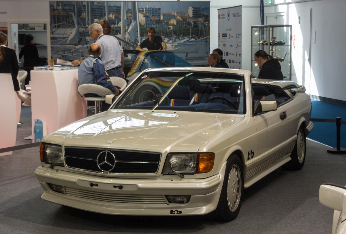 bb Mercedes-Benz 500SEC C126 (gleich wie W126 S-Klasse Coupé). Aufnahme: Die wilden 70er Ausstellung auf der IAA 2017. (Whe wild 70s)