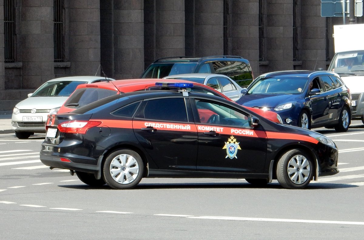 Behördenfahrzeug Ford Focus in St. Petersburg am 18.05.18