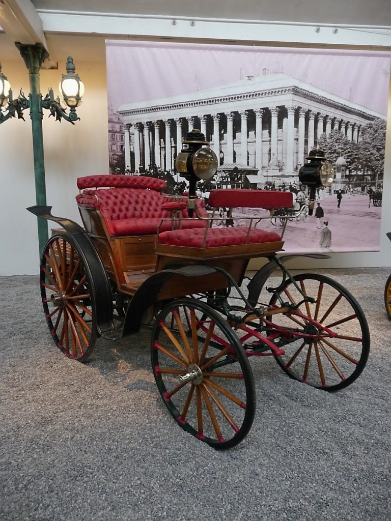 Benz  Vis-a-vis  Type Victoria

Baujahr 1893, 1 Zylinder, 1785 ccm, 20 km/h, 4,5 PS

Cité de l'Automobile, Mulhouse, 3.10.12