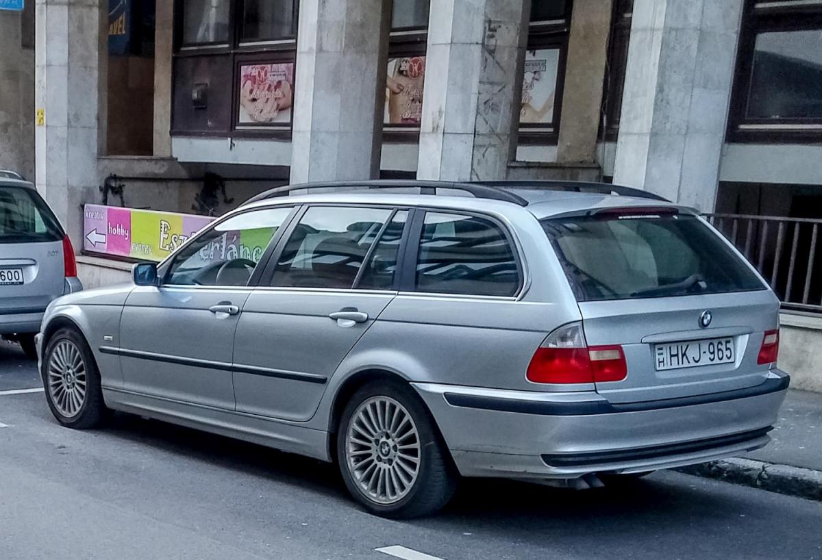 BMW 3 E43 Touring. Foto: Dezember, 2019, Pécs, Ungarn.