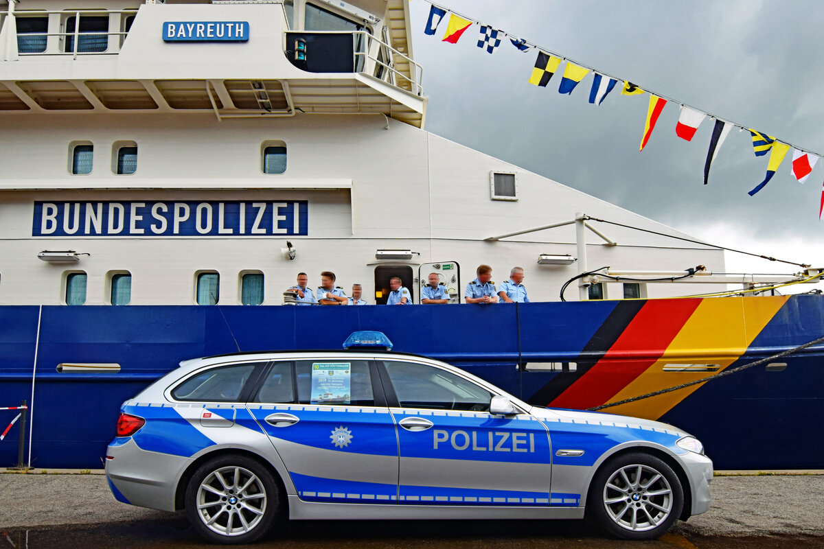 BMW 5er-Reihe der Bundespolizei, Kennzeichen BP 16-9, am 13.7.2019 beim 10. Tag der Küstenwache in Neustadt / Holstein
